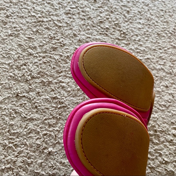 Beautifully soft fuchsia Storehouse flats size 11 - Picture 10 of 12